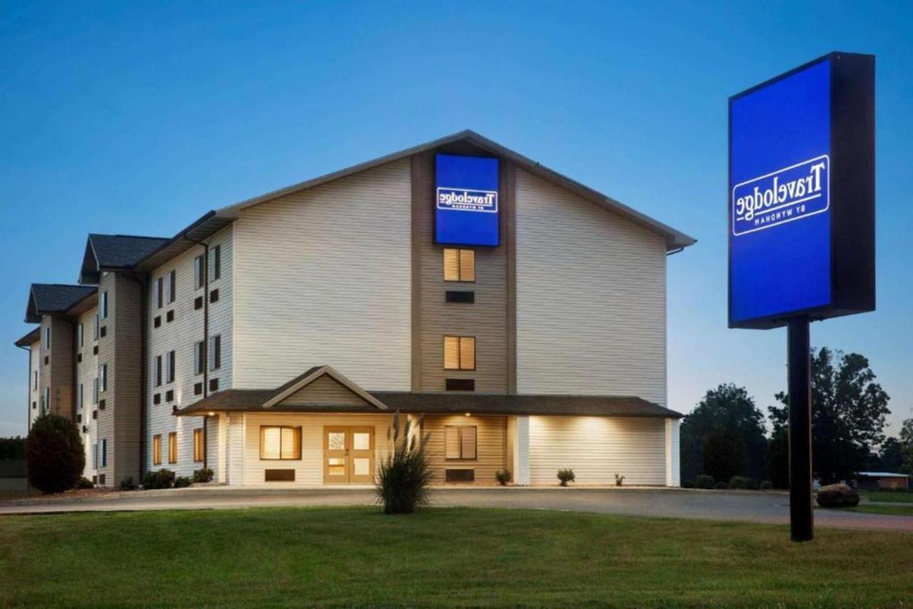 Travelodge By Wyndham Livonia Bagian luar foto